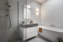 LL0214A MATT TILES 600X600 & TP0104A ARCH WHITE CHALK MATT 90X306, BATHROOM DESIGN, ARCHED TILES