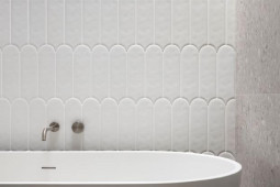 TP0104A CHALK WHITE MATT ARCHED TILE, BATHROOM DESIGN, WHITE BATHROOM